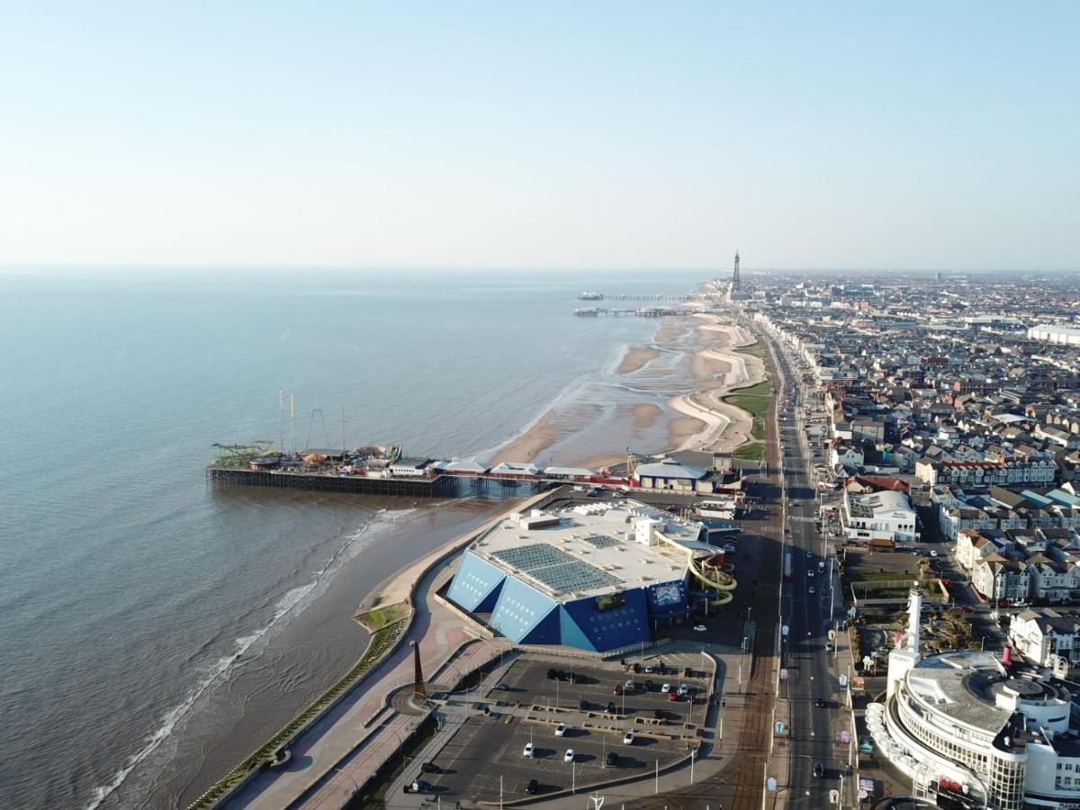 Valdene Hotel Blackpool Esterno foto